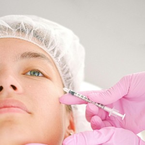 Eye injection