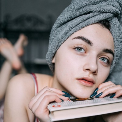 Full eyebrows