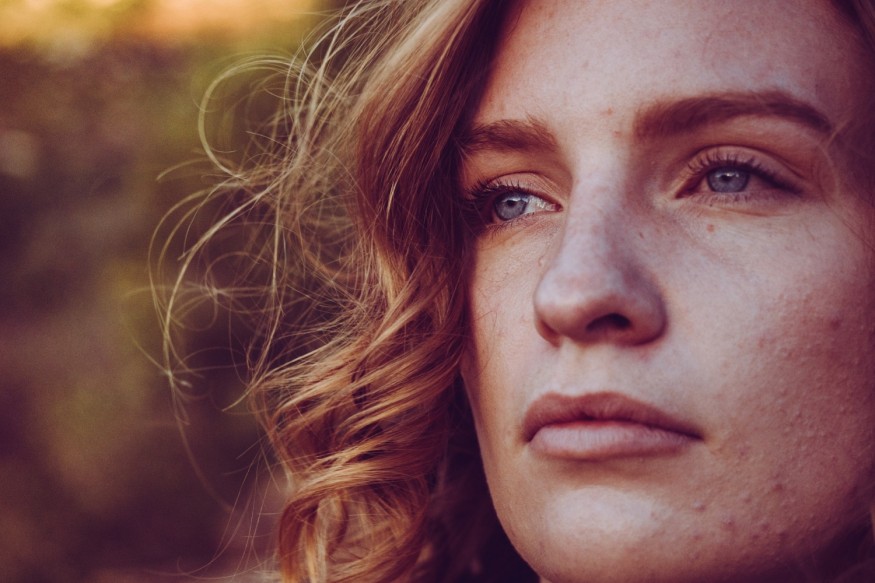 How Dermatologists Treat Melasma and How To Deal With It At Home