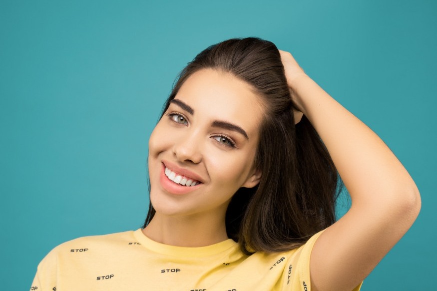 The Best Dermatologist-Approved Anti-Dandruff Shampoos For Itchy and Flaky Scalps