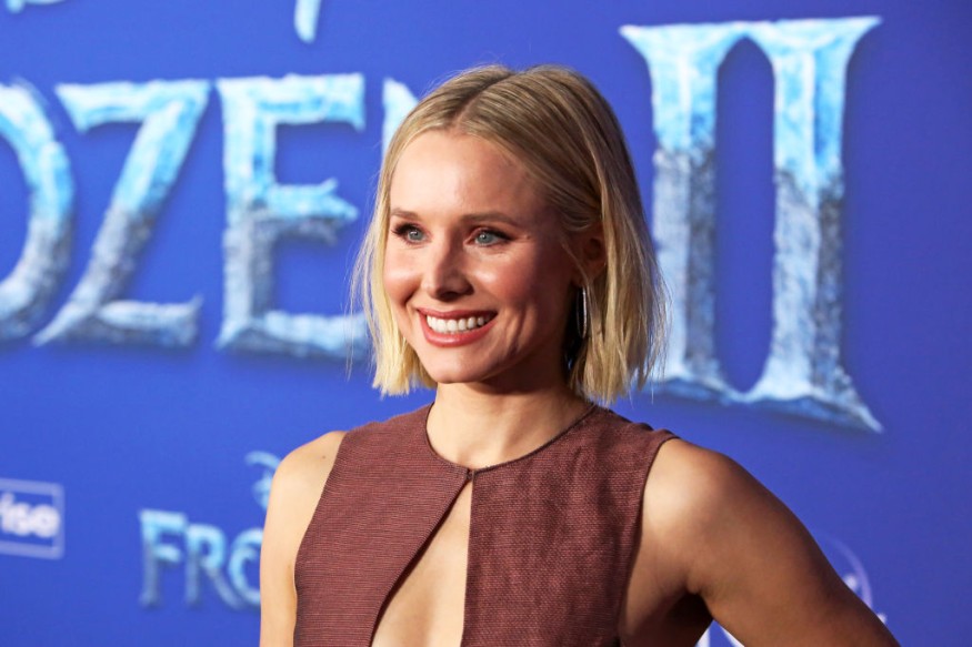 Kristen Bell on Her Minimalist Beauty Routine and the Launch of Her New Skincare Line, Happy Dance