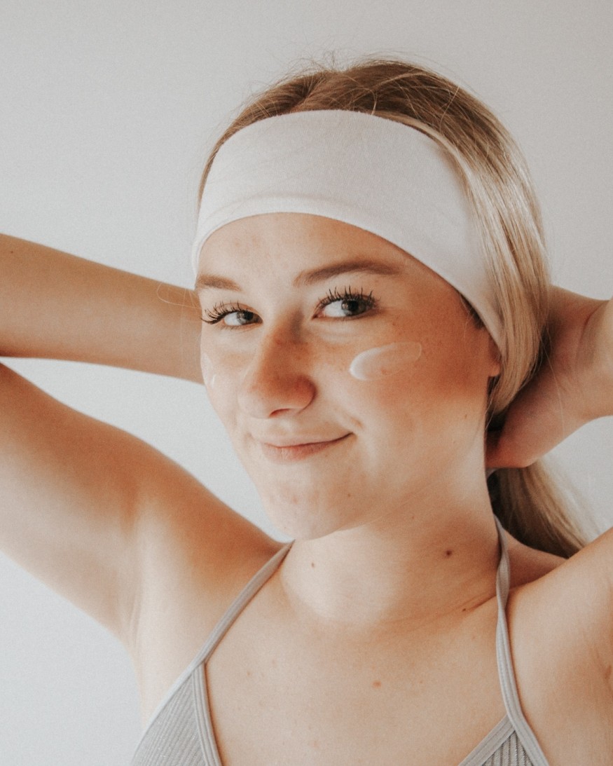 Moisturizer vs. Hydrator: Understanding What Your Skin Needs