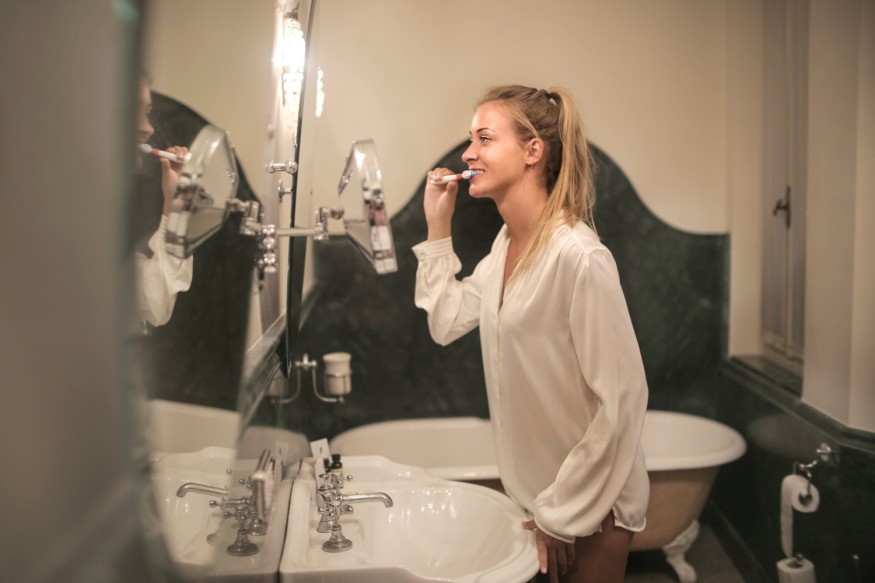 Brushing teeth
