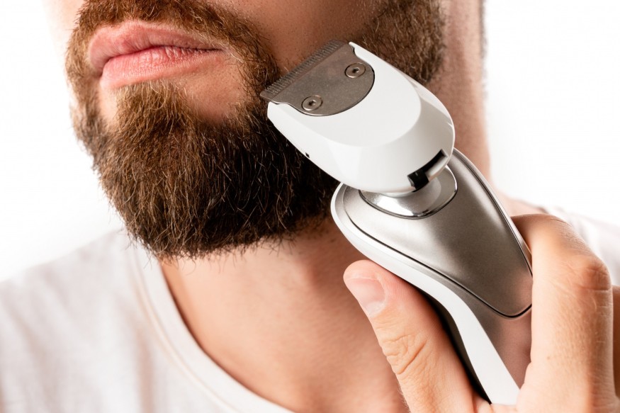 man beard trimmer