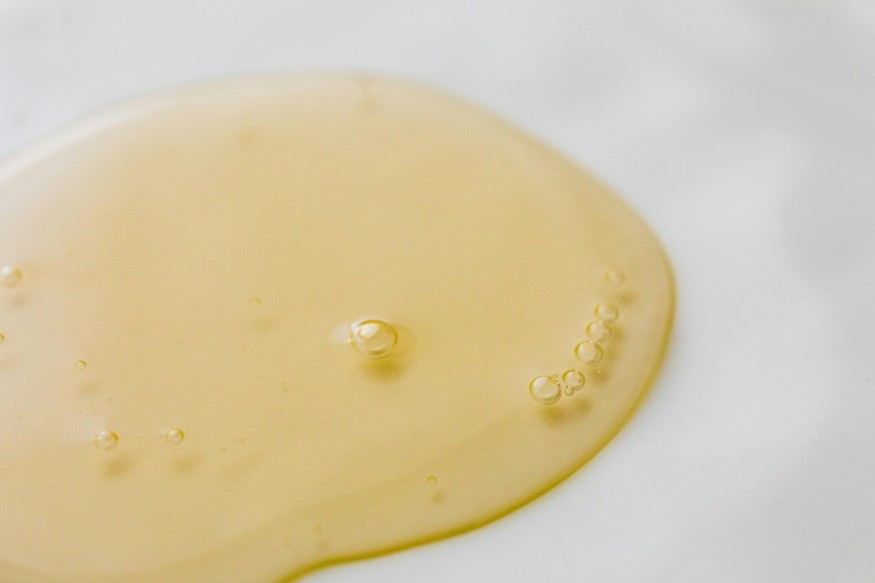 drop of shower oil/shower gel