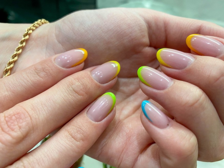 Skinny French Nails: Top Color Picks and How to Do Them