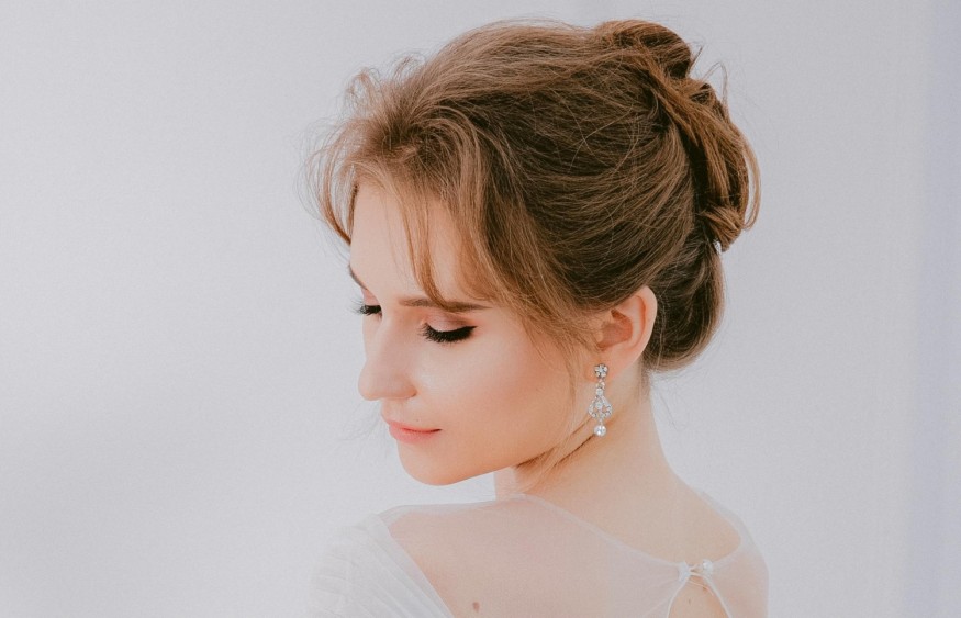 Easy but Elegant Hairstyles for Short Hair This Fall 2024