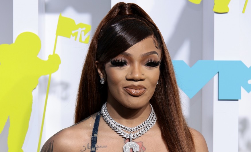 Rapper GloRilla Blames Makeup Artist After Trolls Mocked Her Face, MUA Claps Back