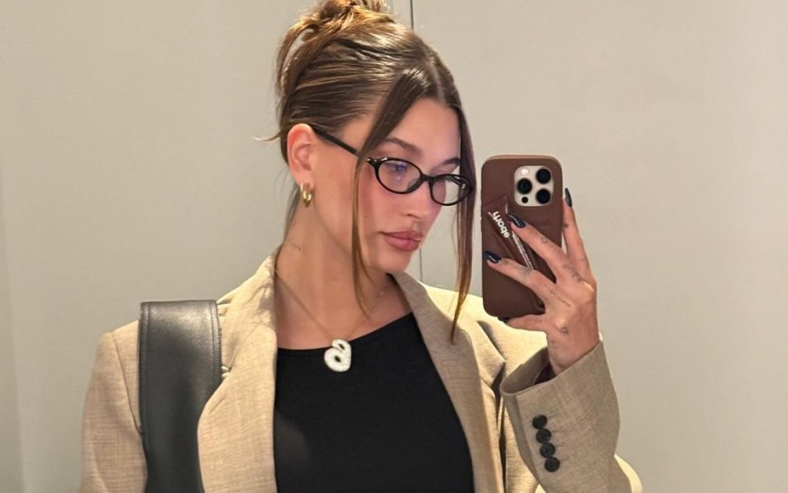 4 Easy Steps to Recreate Hailey Bieber's Glowy 'Clean Girl' Makeup With These Products