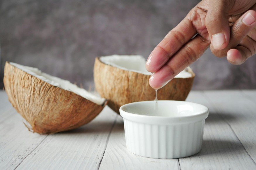 What Is Oil Pulling? TikTokers Discuss Benefits of the TikTok Trend on Boosting Dental Health