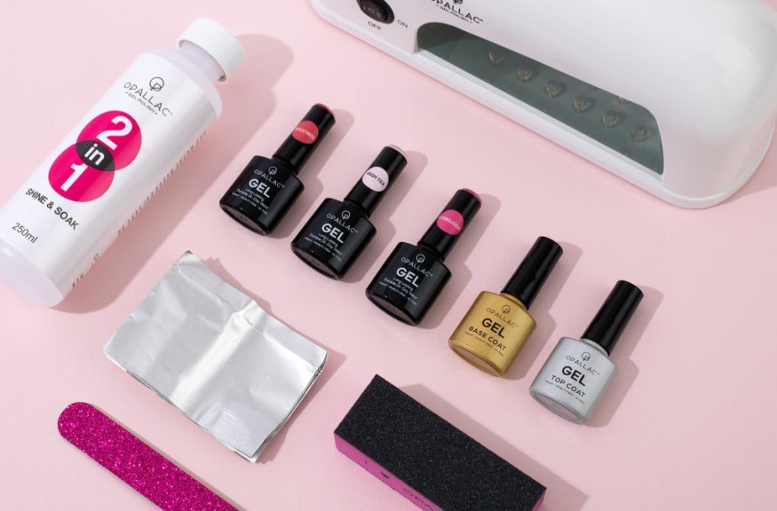 5 Best-Value At-Home Gel Nail Kits for Beginners